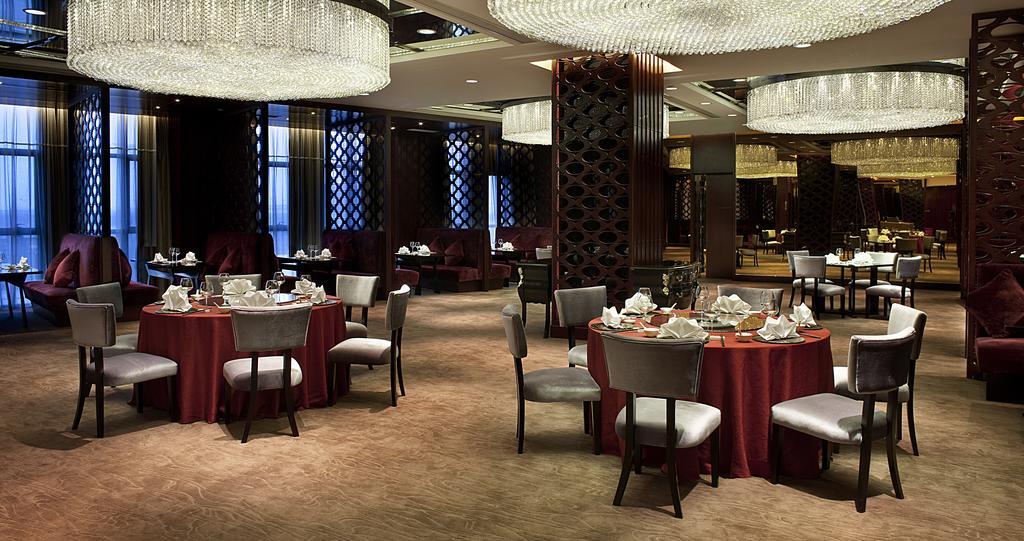 Ramada Plaza Lianyungang Hotell Exteriör bild