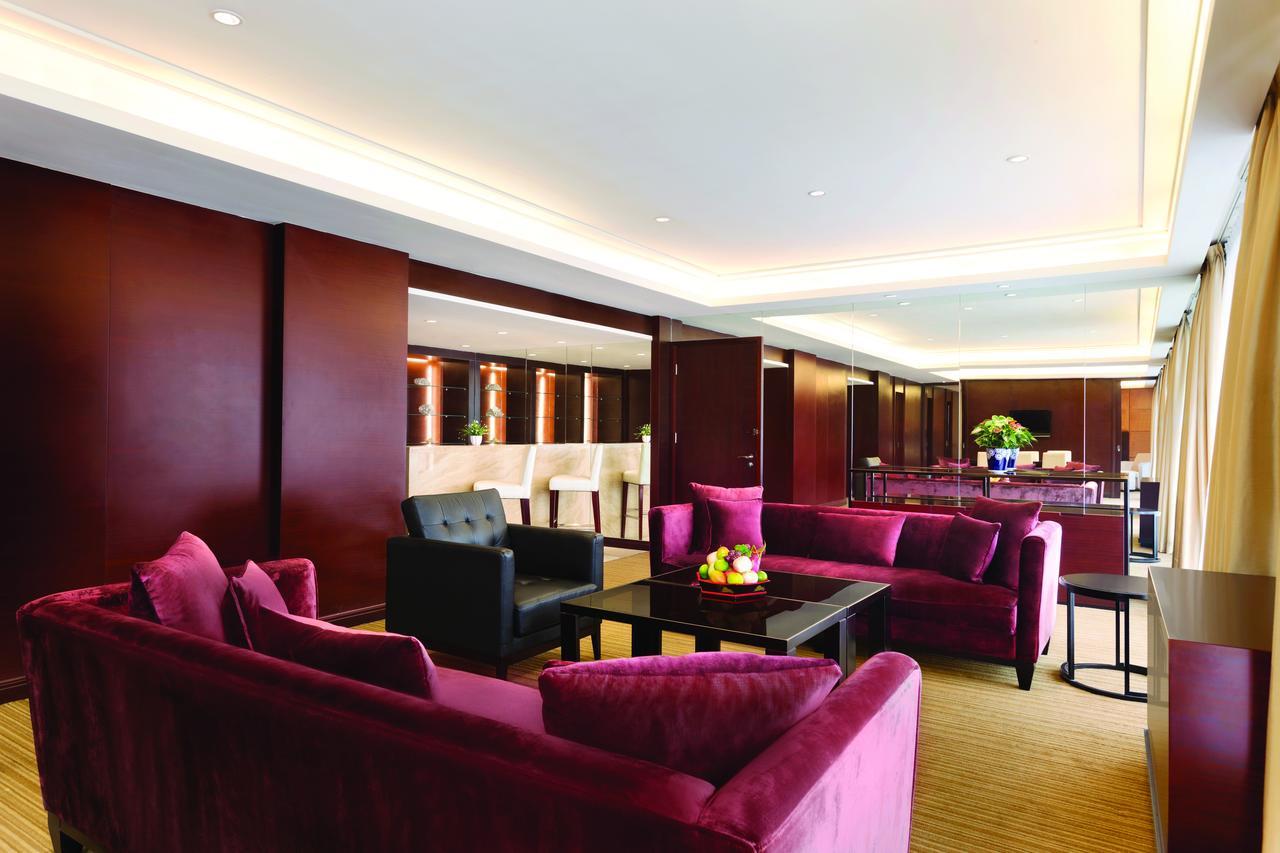 Ramada Plaza Lianyungang Hotell Exteriör bild